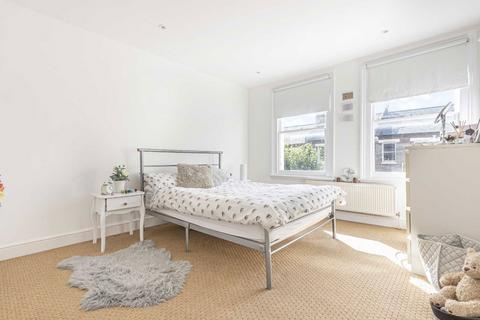 undefined, St. Luke's Avenue, London SW4