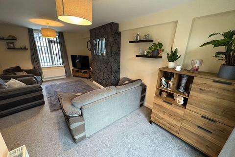 3 bedroom townhouse for sale, Overpark Avenue, Leicester LE3
