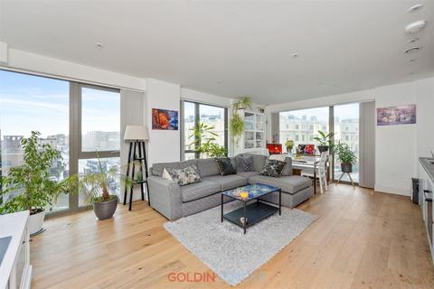 3 bedroom flat for sale, Kingsway, Hove