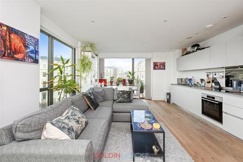 3 bedroom flat for sale, Kingsway, Hove