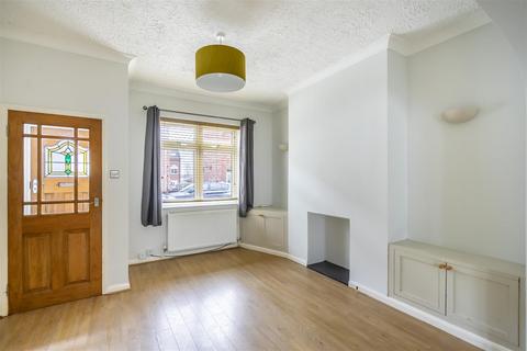 2 bedroom terraced house to rent, Poplar Street, York, YO26 4SF