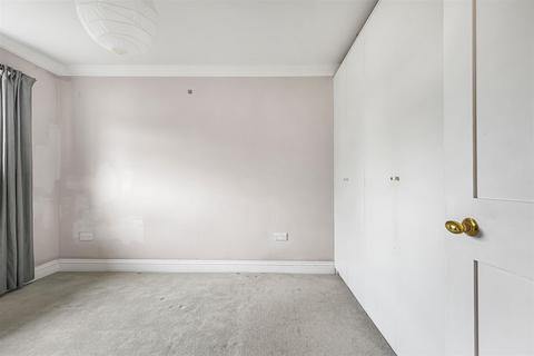 undefined, Lyric Road, London