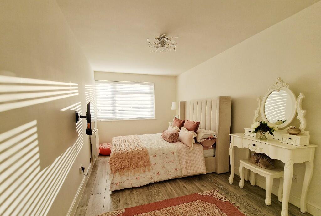 212132 BURRES0072 IMG 05 0000.jpeg