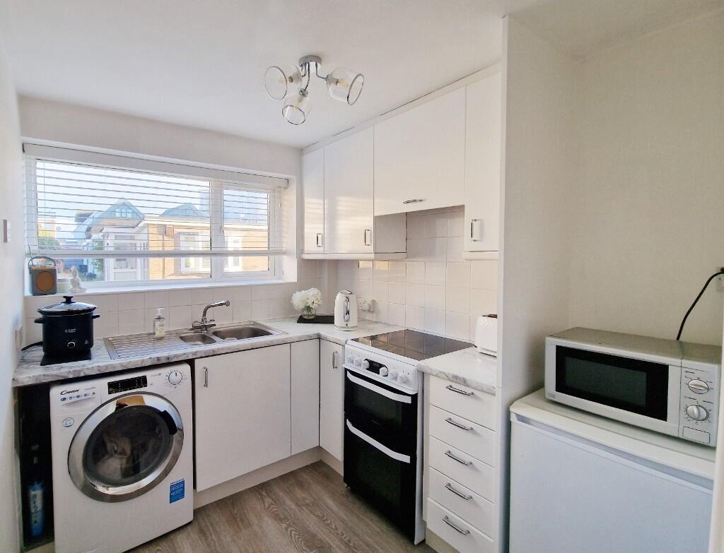 212132 BURRES0072 IMG 07 0000.jpeg