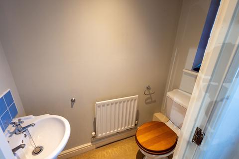 undefined, Leveret Way, Batley