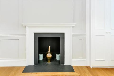 undefined, Islington High Street, Islington, London, N1