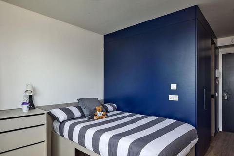 1 bedroom private hall to rent, Bargate House, Southampton