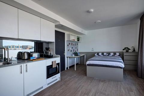 1 bedroom private hall to rent, Bargate House, Southampton