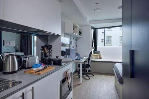 1 bedroom private hall to rent, Bargate House, Southampton