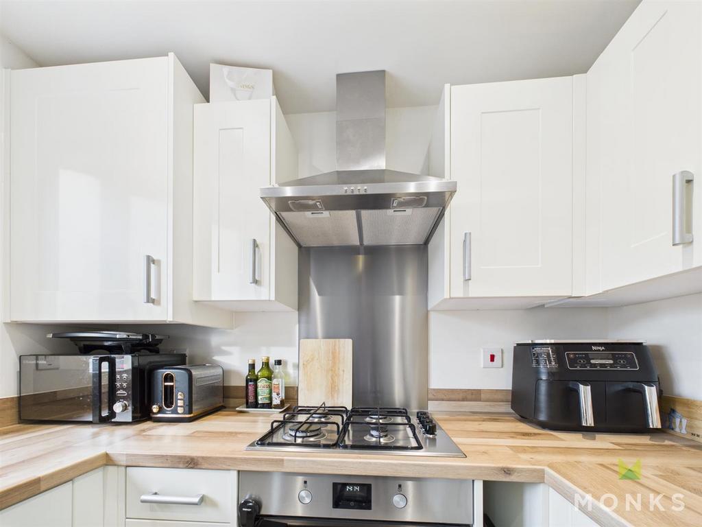 CAM05160 G0-PR0037-STILL009.jpg