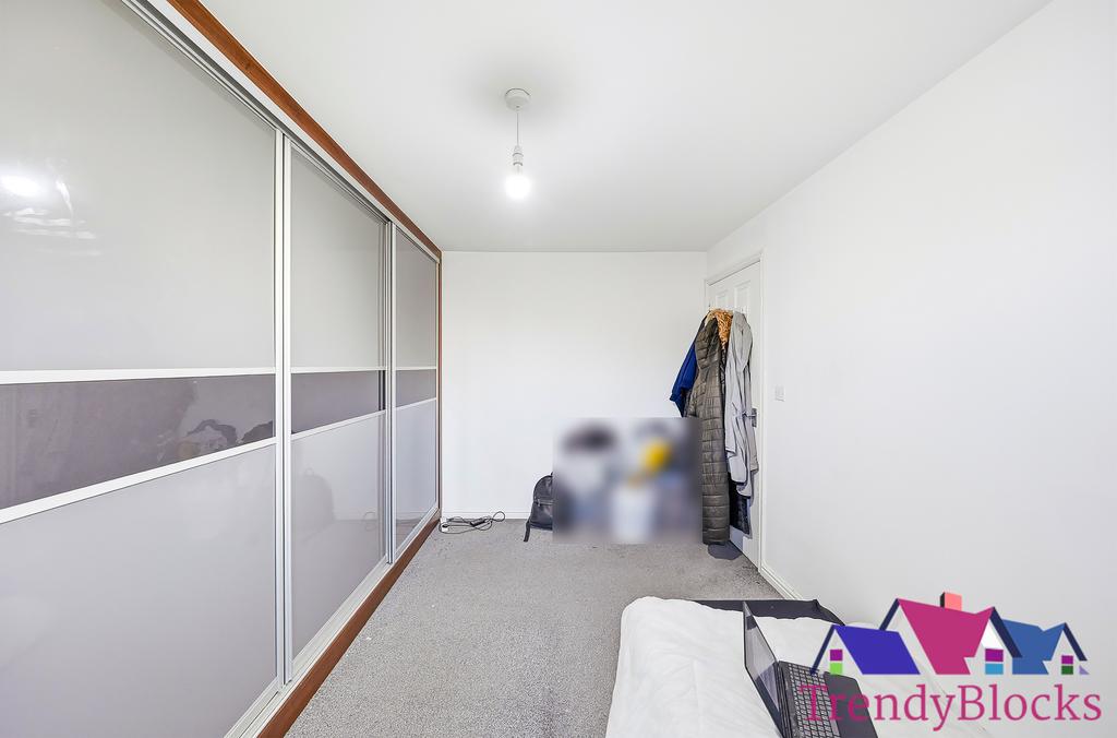 Walk-in wardrobe