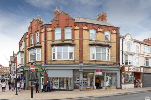 Retail property (high street) to rent, 25-27 Bridge St Bridlington YO15 3AH