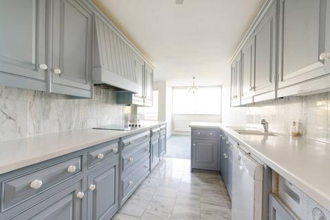 undefined, Anglesea Road, Kingston, Kingston upon Thames, KT1