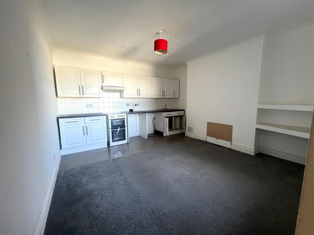 Kitchen 1.JPG