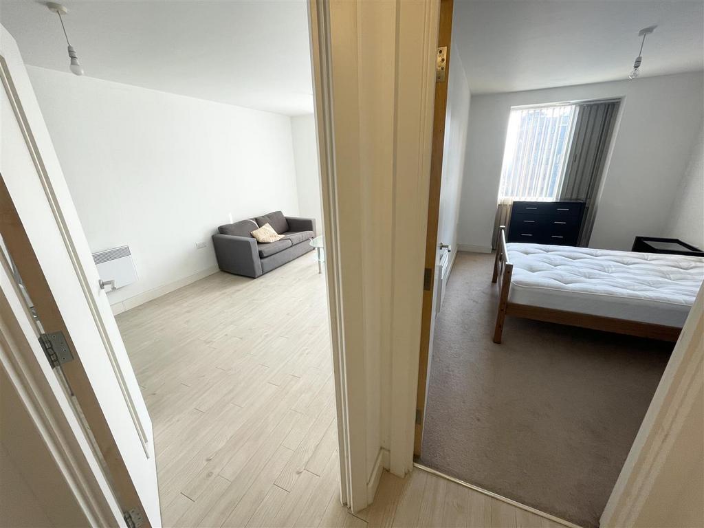 Lounge/Bedroom
