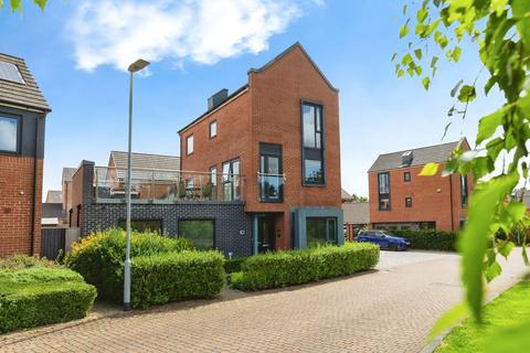 undefined, Greenfinch Avenue, Preston PR4