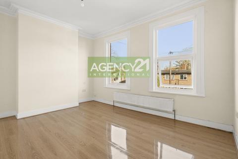2 bedroom flat to rent, Goldsmith Road, Leyton, E10