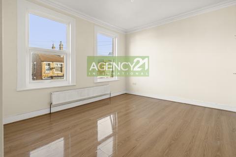 2 bedroom flat to rent, Goldsmith Road, Leyton, E10