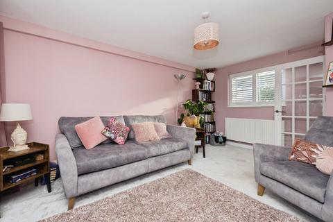 3 bedroom detached house for sale, Nettlefield, Ashford, TN24 9