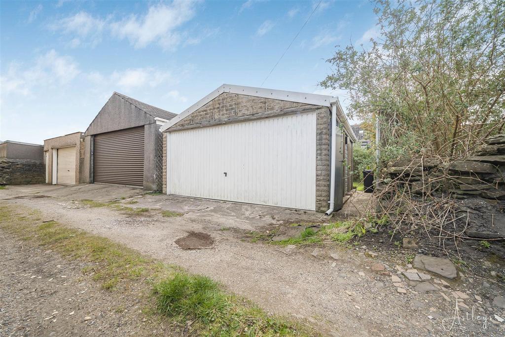 Double Garage