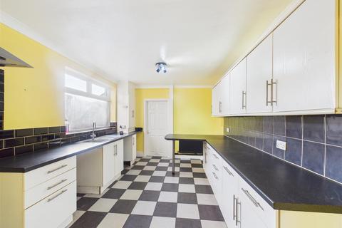 3 bedroom terraced house for sale, Bacheler Street, Hull
