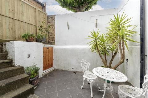 undefined, Caxton Road, Shepherd's Bush W12