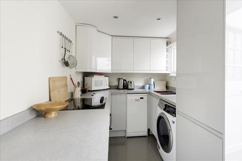 undefined, Caxton Road, Shepherd's Bush W12