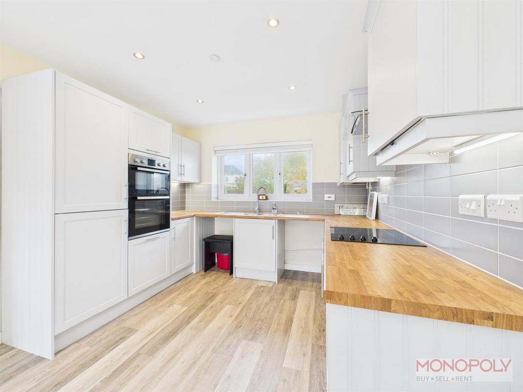 CAM04439 G0-PR0189-STILL001.jpg