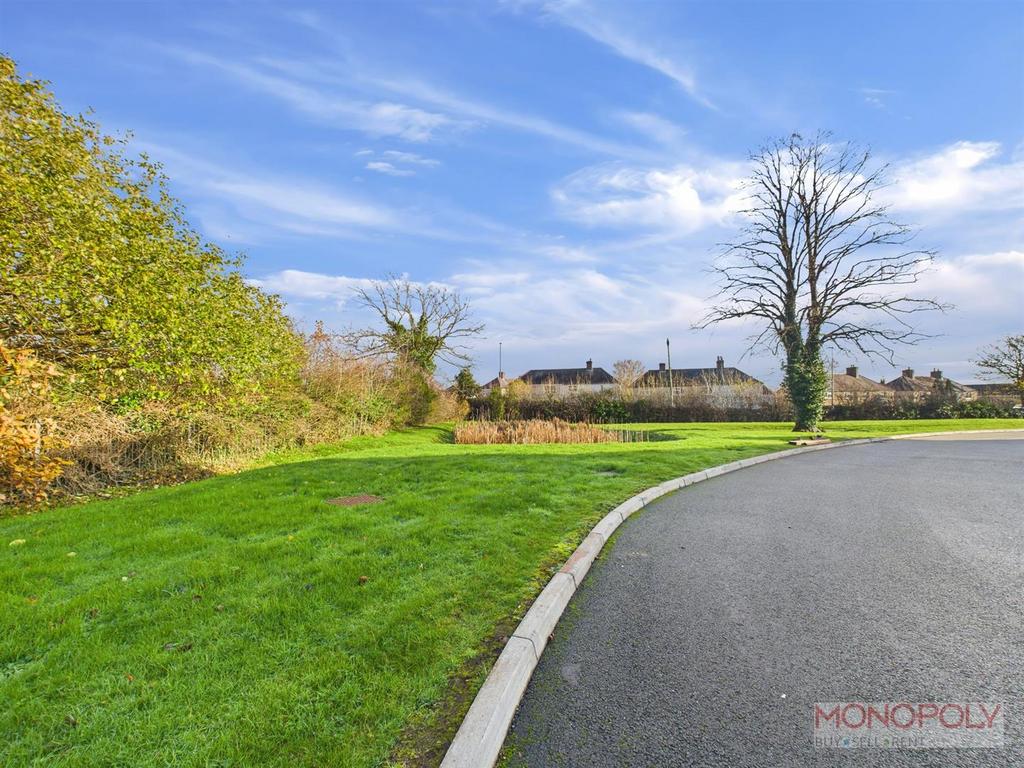 CAM04439 G0-PR0189-STILL024.jpg