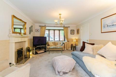 4 bedroom detached house for sale, Honiton Way, Preston PR4
