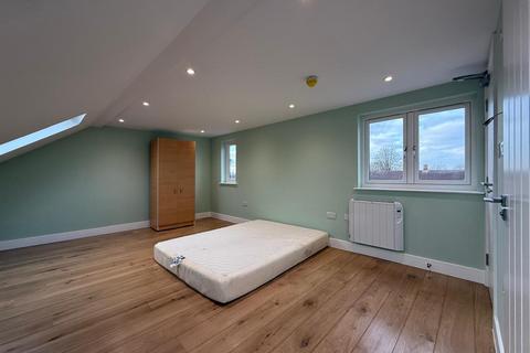 undefined, The Frithe, Slough
