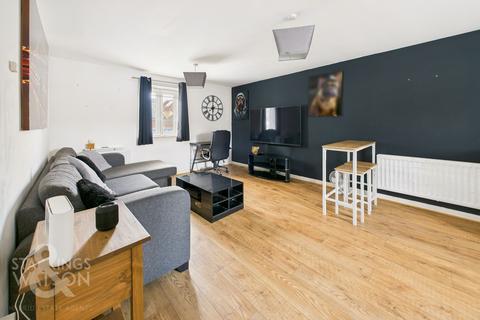 undefined, Falcon Crescent, Queens Hill, Norwich