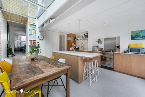 undefined, Palatine Road, London, N16