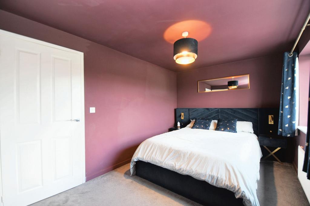 House in Salford, Greater Manchester - View 4