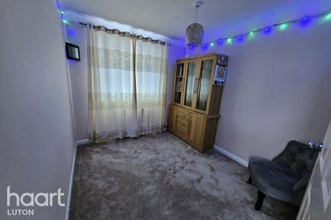 undefined, Chapter House Road, LUTON