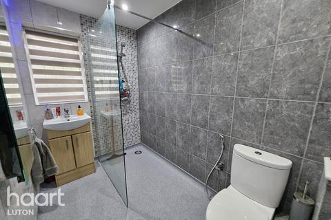 undefined, Chapter House Road, LUTON