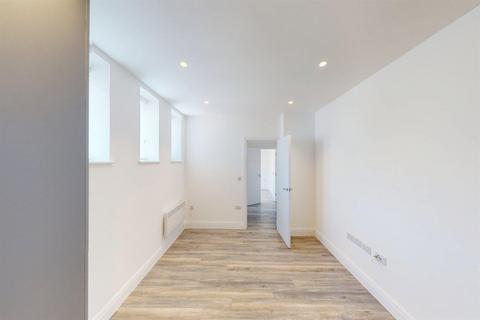 undefined, High Road, South Woodford, E18
