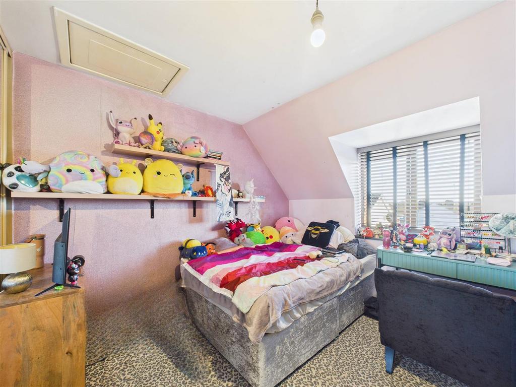 CAM05207 G0-PR0074-STILL022.jpg