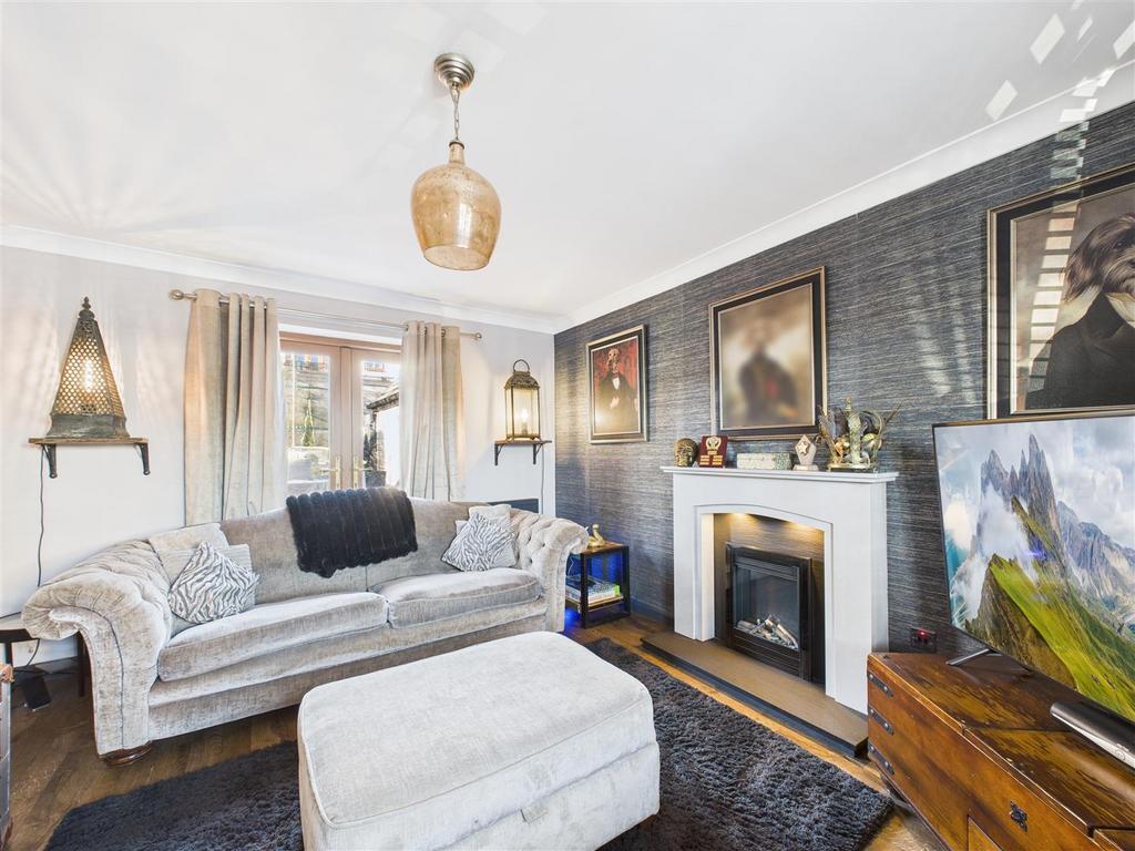 CAM05207 G0-PR0074-STILL013.jpg