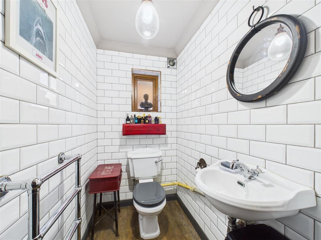 CAM05207 G0-PR0074-STILL012.jpg