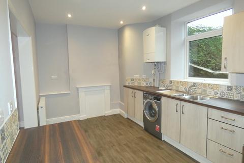 2 bedroom semi-detached house to rent, Bede Road, Barnard Castle DL12