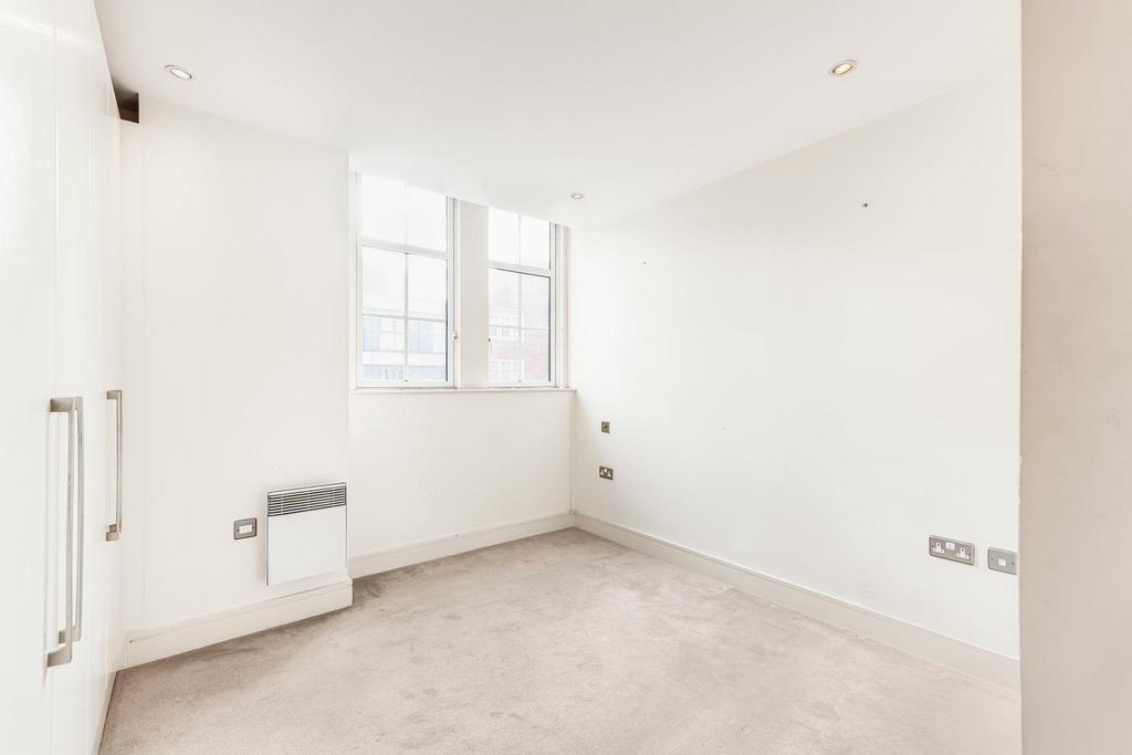 Bedroom.JPG