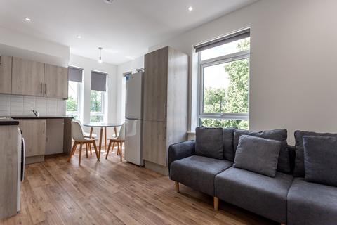 undefined, Kings Parade, Askew Road, London, W12