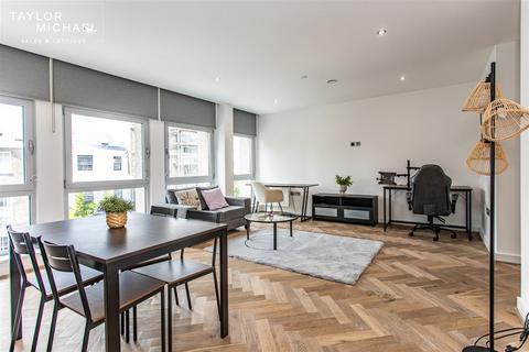 2 bedroom apartment to rent, Montpelier Road, Brighton