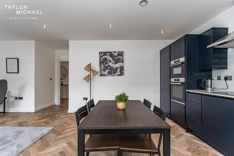 2 bedroom apartment to rent, Montpelier Road, Brighton