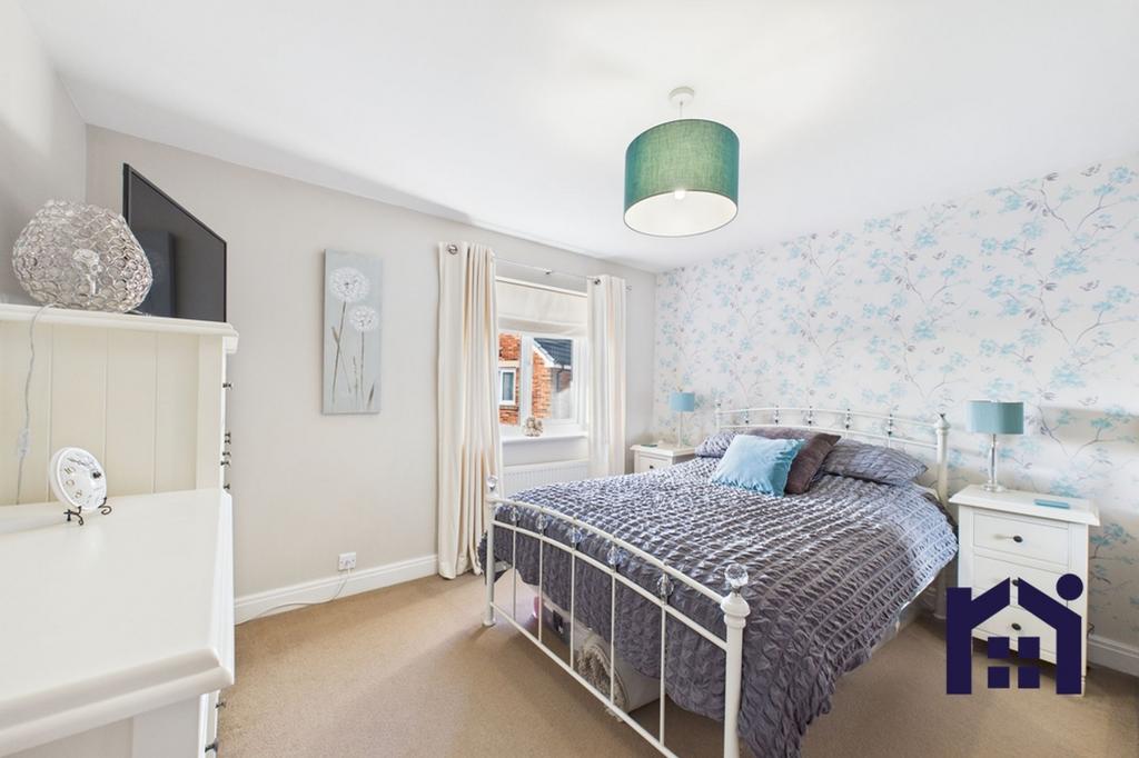 Guest bedroom