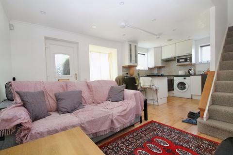 undefined, Newcombe Rise, Yiewsley, UB7
