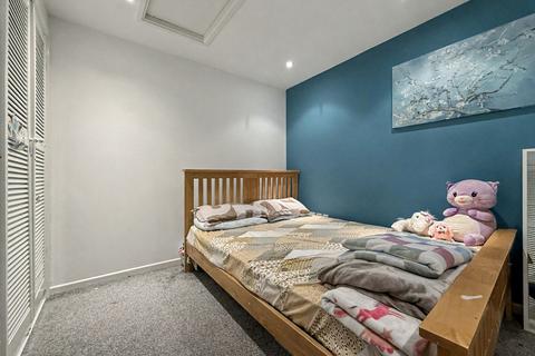 undefined, Newcombe Rise, Yiewsley, UB7