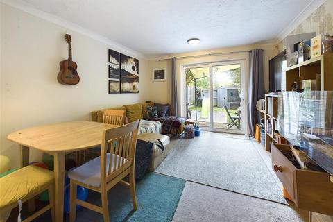 undefined, Shaw Drive, Walton-On-Thames