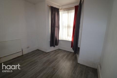 undefined, Walton Road, HODDESDON